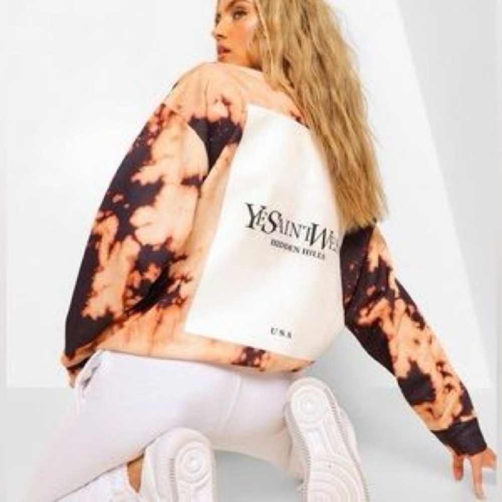 Boohoo Boutique “Ye Saint West” Sweatshirt – Size Large